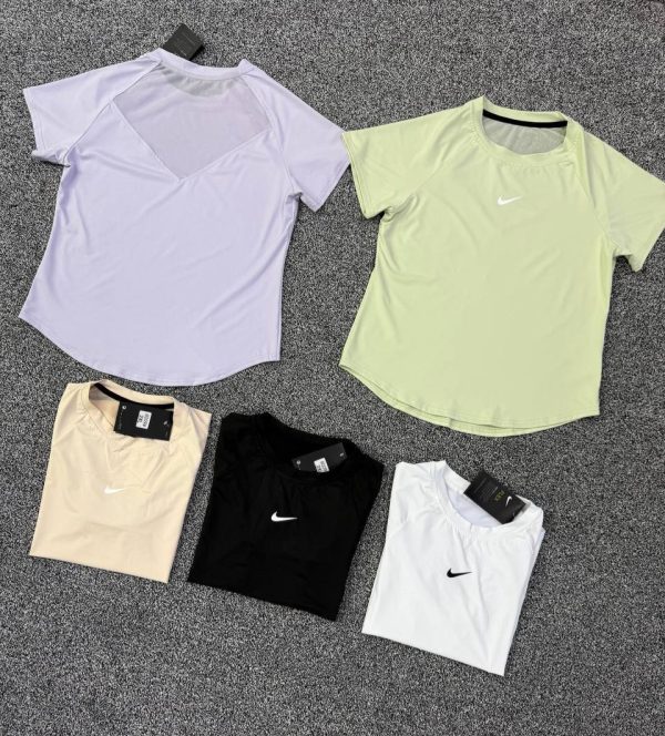 تیشرت زنانه نایک ۸۰۰۹