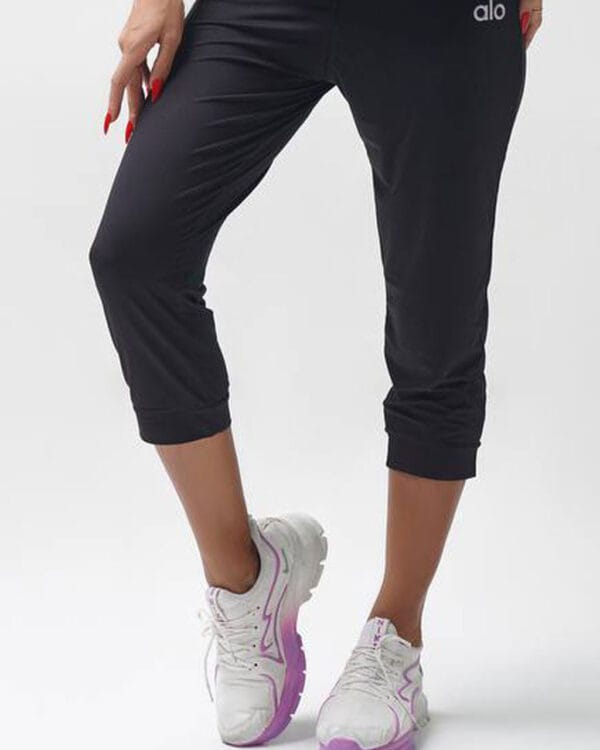 شلوارک فلامنت بلند زنانه alo