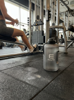 قمقمه دو لیتری مات دسته دار easy fit